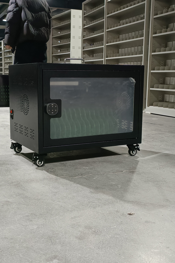 32 slots ipad charging locker