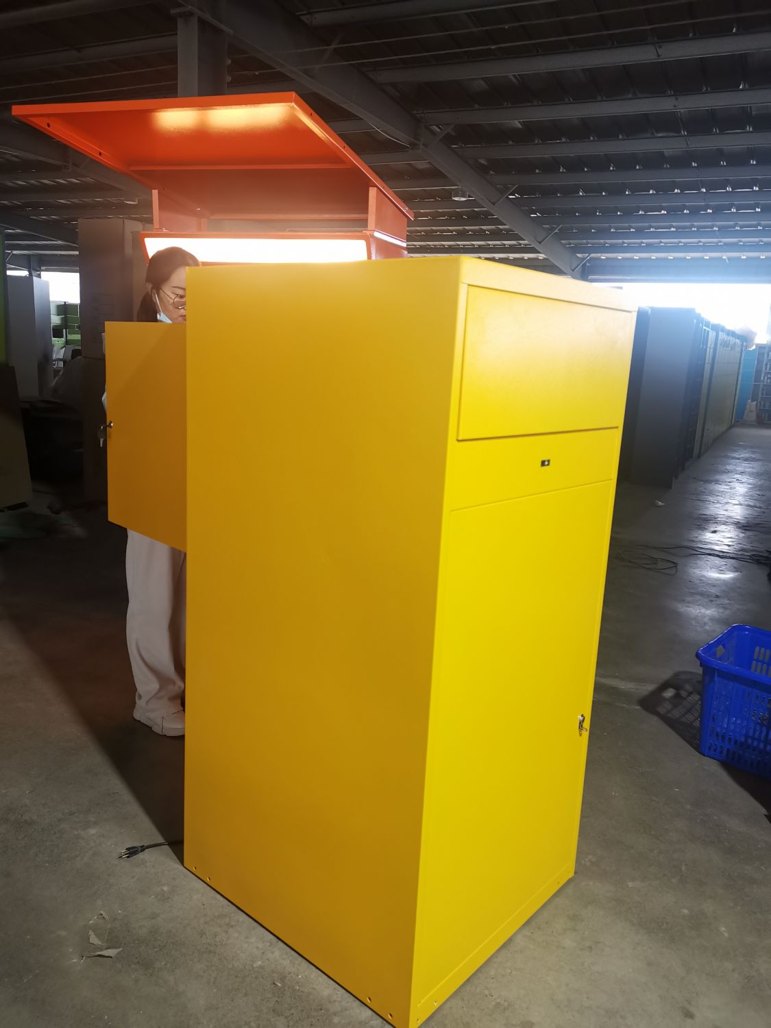 Business private smart delivery cabinet