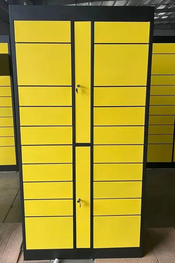 luggage locker