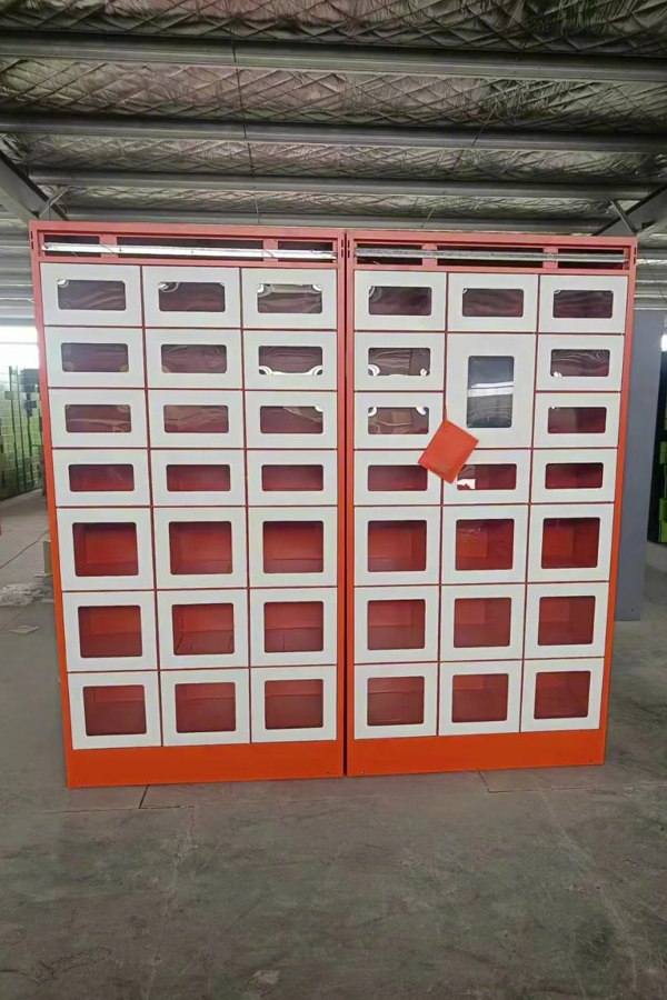 parcel delivery locker