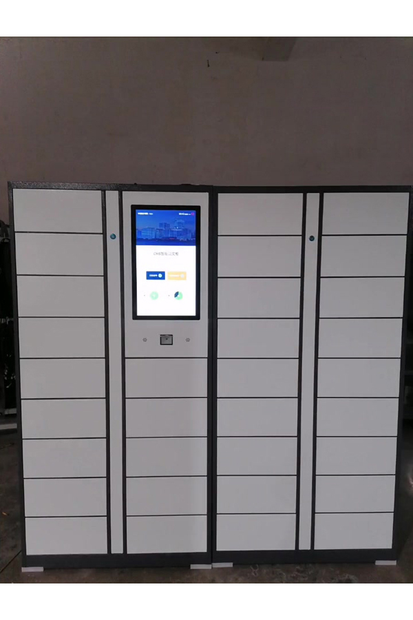 luggage storage lockers