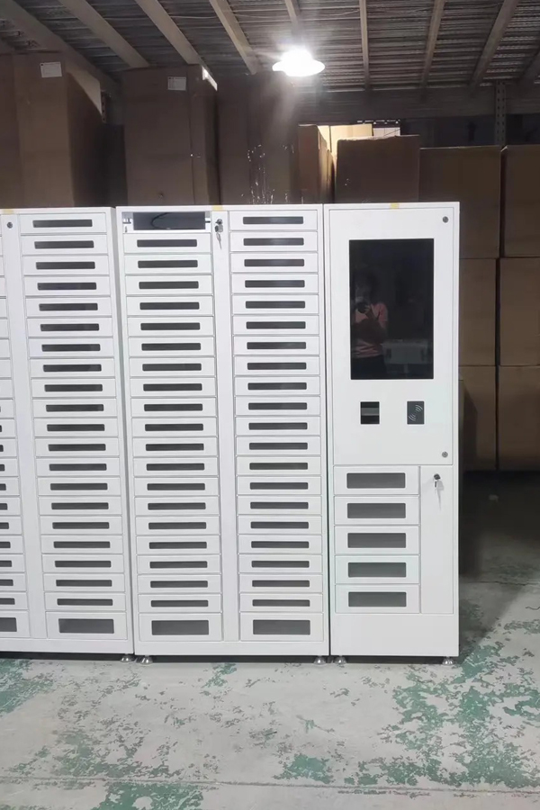 smart parcel locker