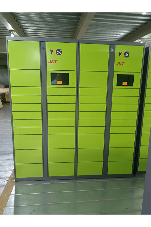 parcel delivery locker