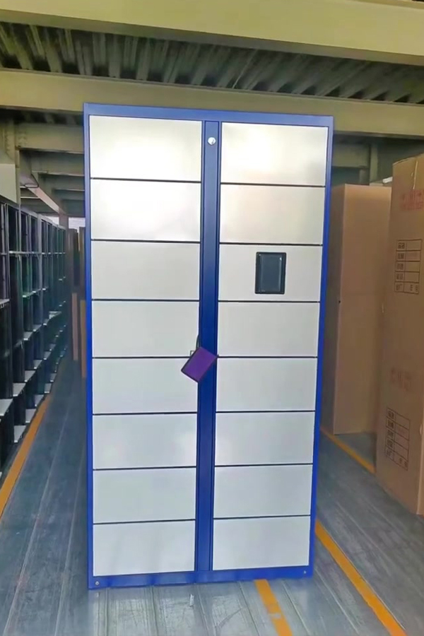 luggage locker