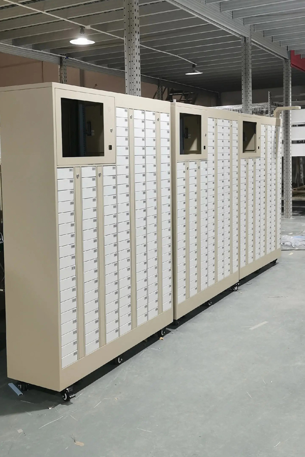 parcel delivery locker